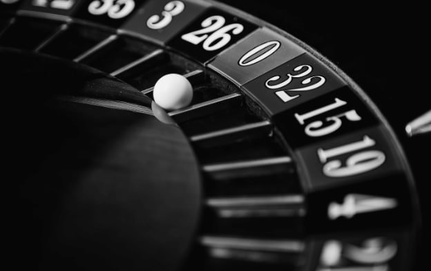 Tampilan fitur lengkap aplikasi Nadimtoge download Android iOS slot live casino taruhan olahraga